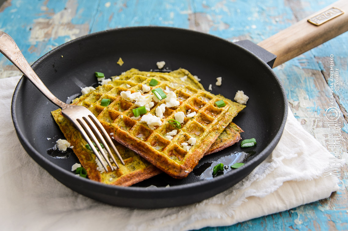 Яйца в вафельнице, или необычный омлет