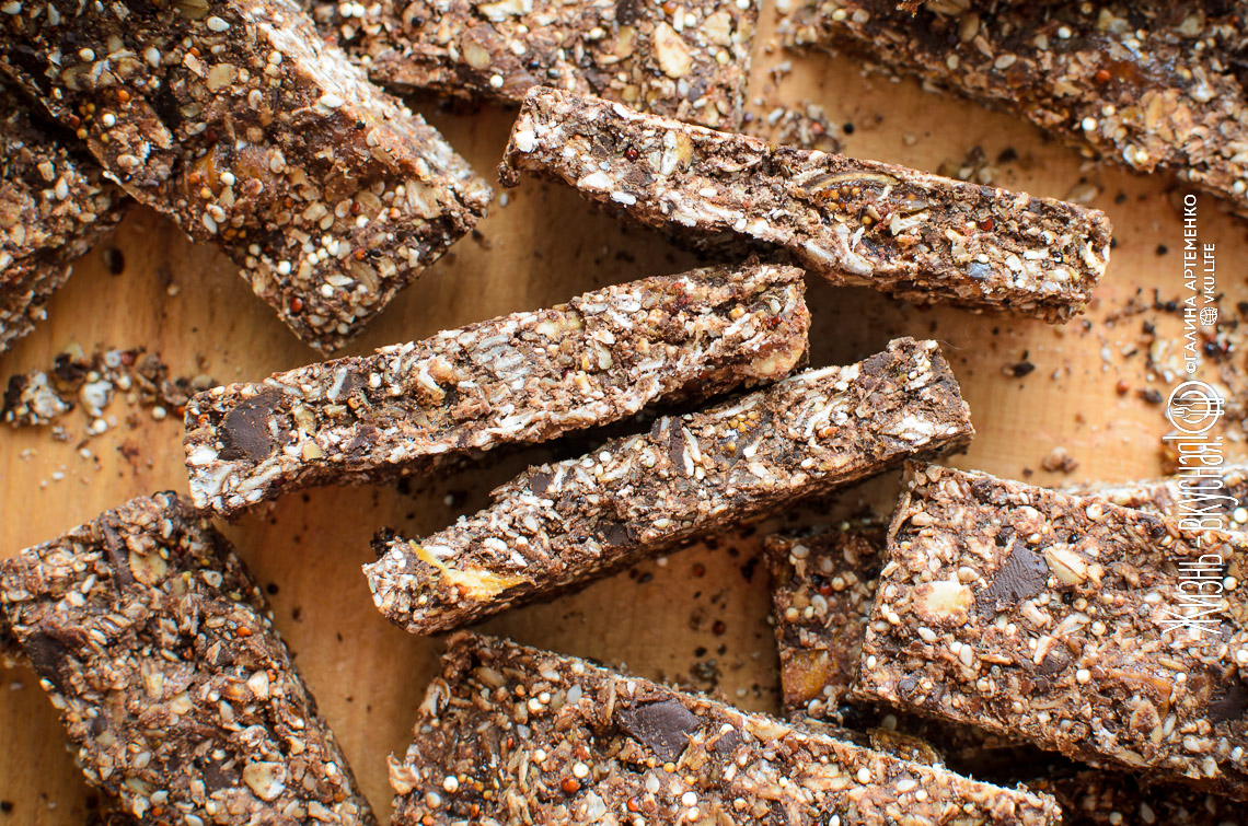 Батончики мюсли: простой рецепт и тысяча вариантов