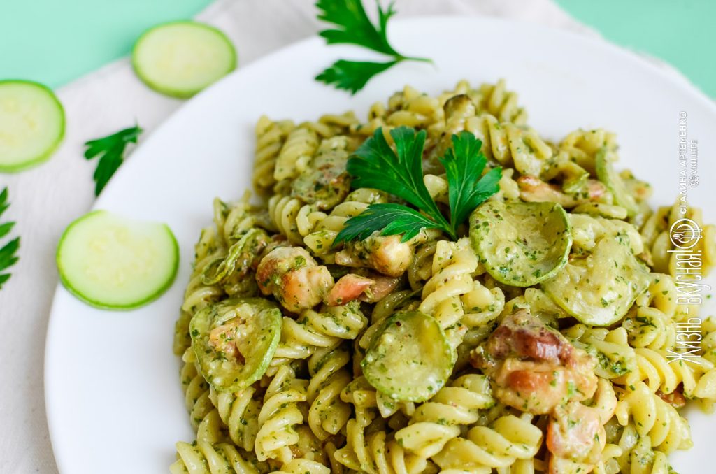 паста с курицей