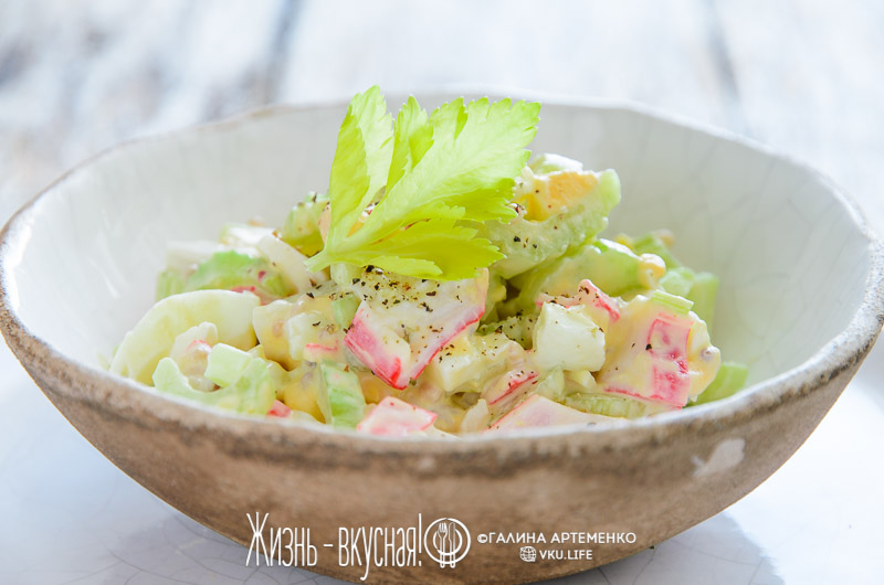 вкусный крабовый салат