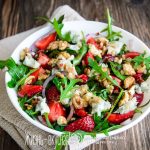 салат с клубникой