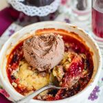 сливовый крамбл