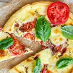 пирог с помидорами