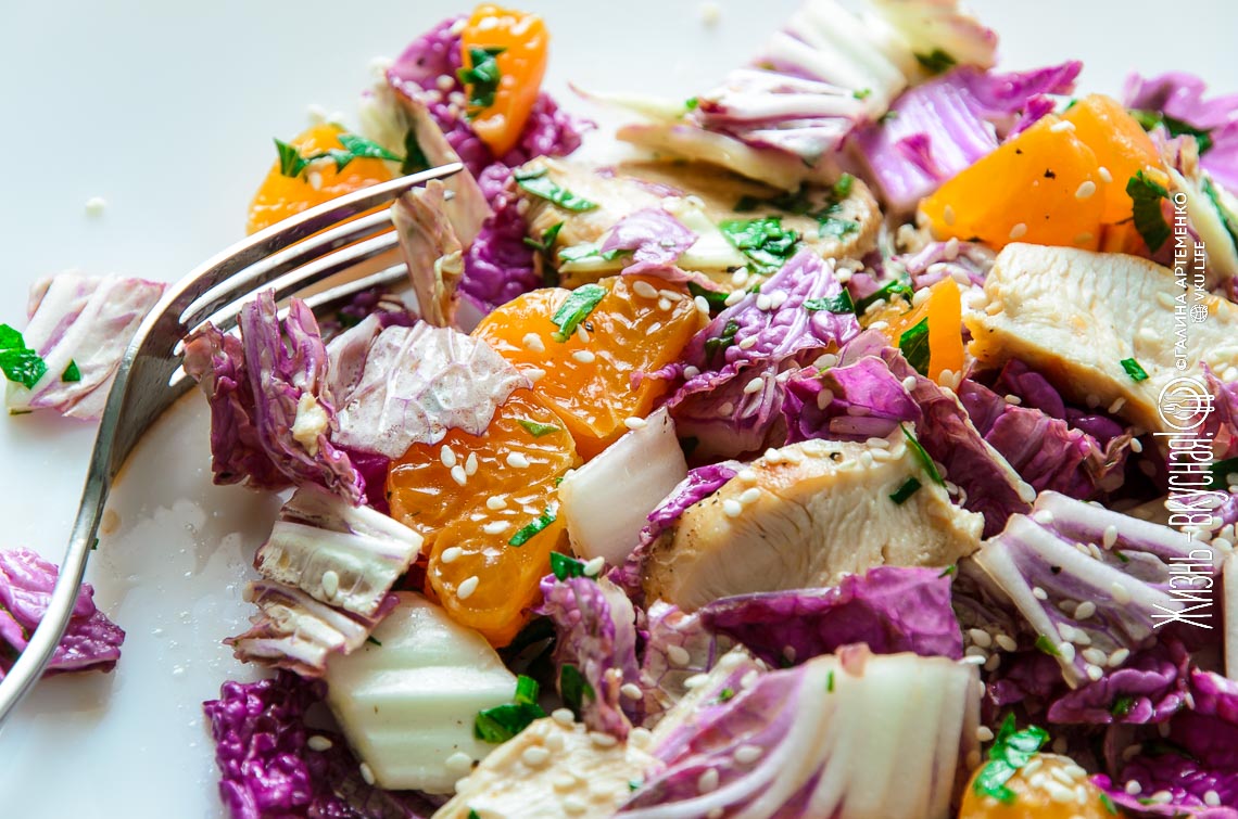 Салаты на праздничный стол без майонеза: пара свежих идей