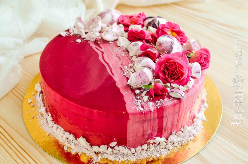 торт чизкейк и вино