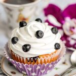 кекс с черникой в формочках