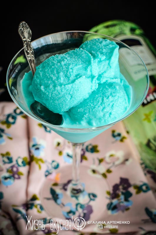 мороженое с мартини