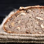 хлеб с орехами