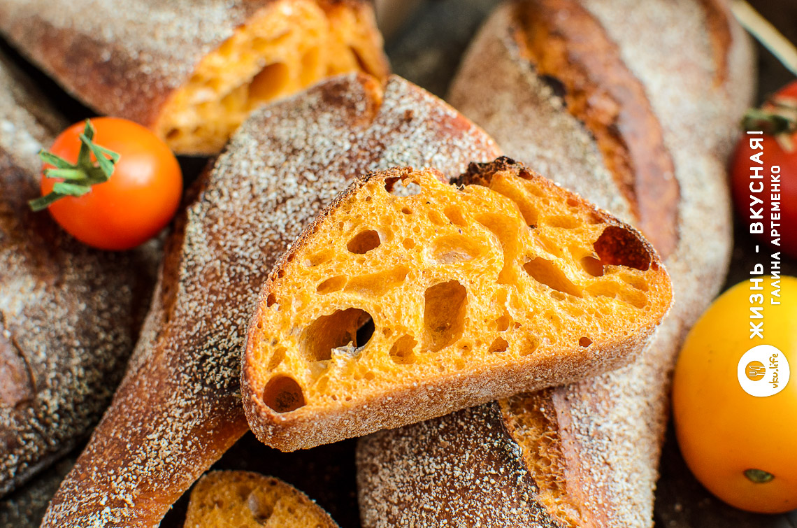 Томатный хлеб на закваске