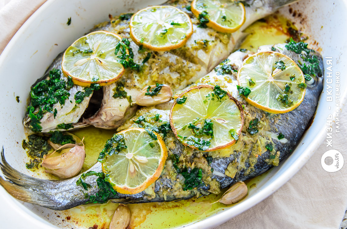 Как вкусно запечь любую рыбу