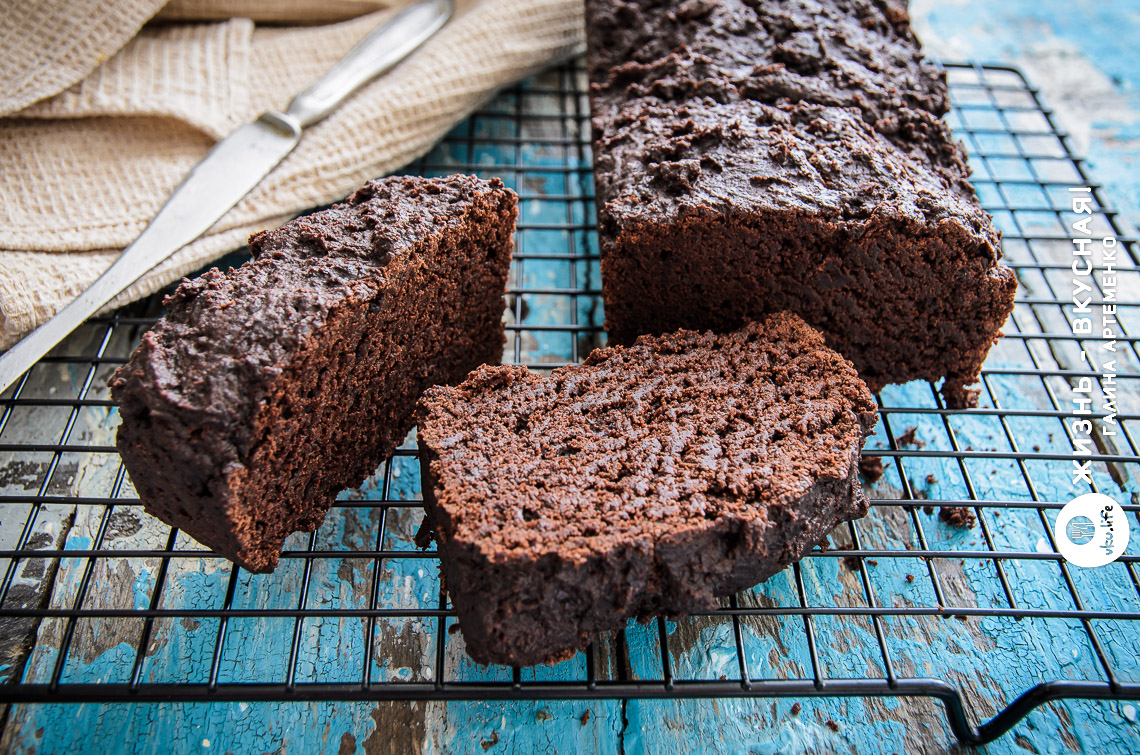 Знаменитый шоколадный пирог «Крейзи кейк» (Crazy cake)