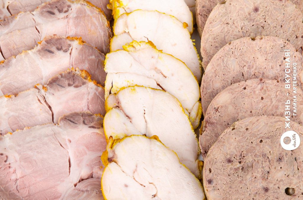 мясная нарезка на праздничный стол