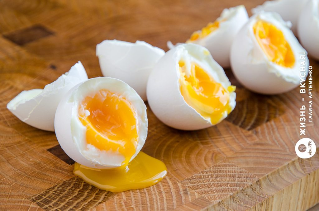 сколько варить яйца всмятку