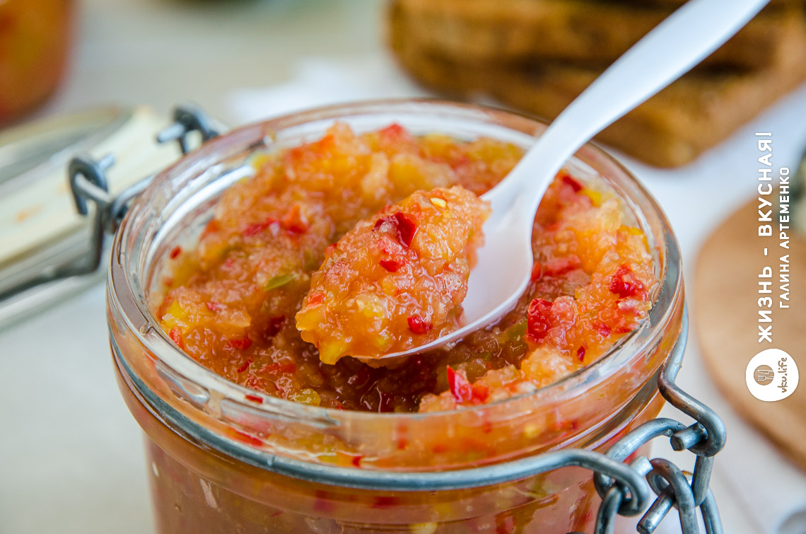 Острый конфитюр из яблок (рецепт к сыру, вину и несладким блюдам)